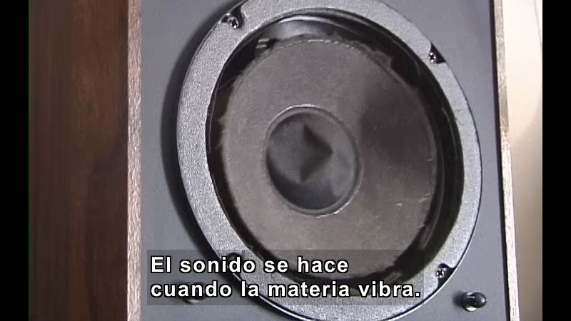 Still image from What Is Sound? (Spanish)
