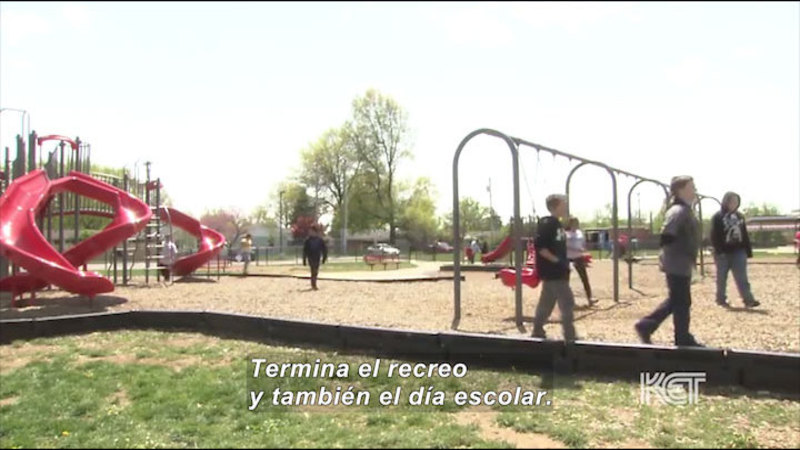 Still image from Welcome to Our School (Spanish)