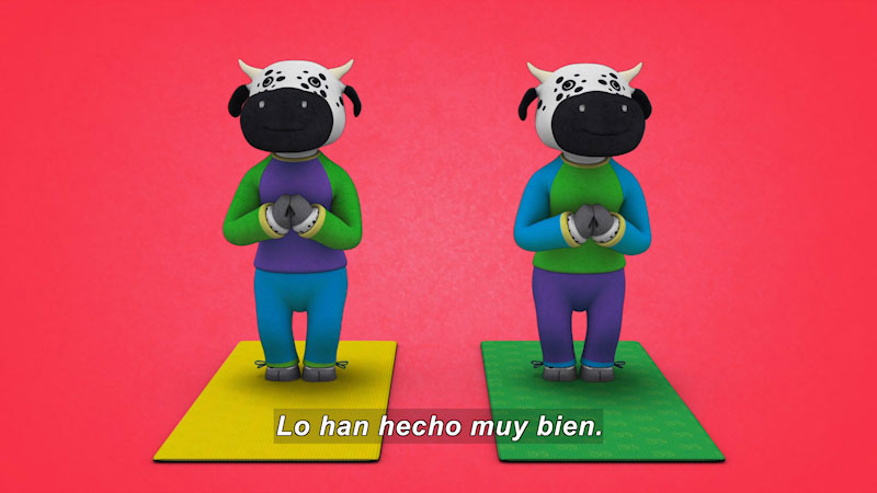 Still image from Ooommm Mmmooo Yoga For Children: Inseparable Pati & Ani--Team Players (Spanish)