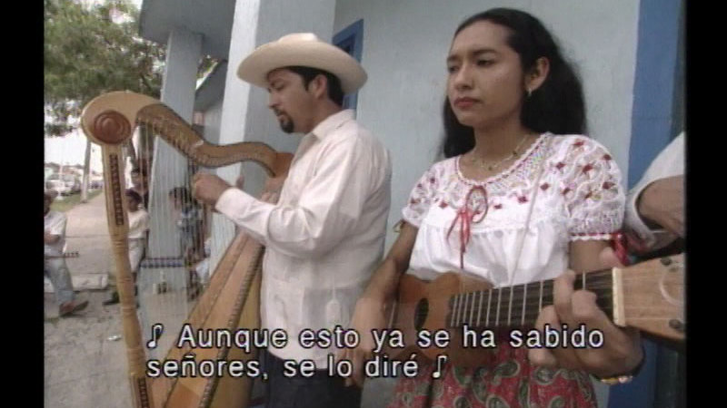 Still image from The Forgotten Root (Spanish)