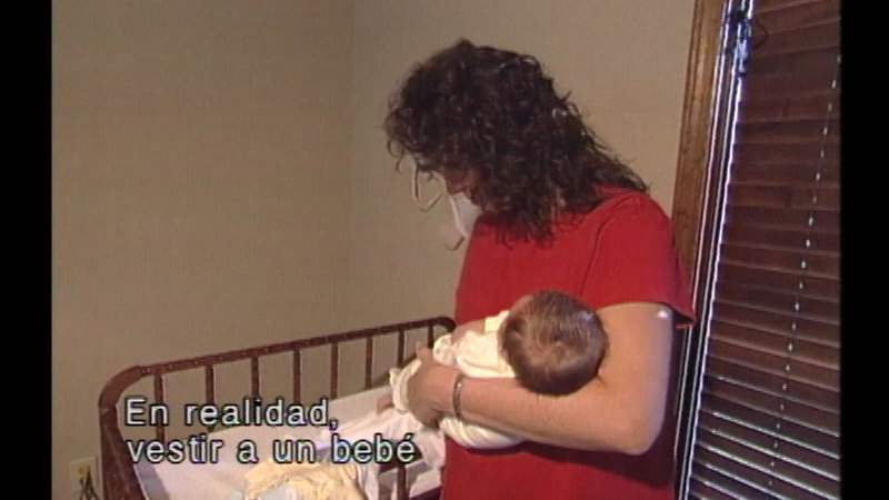 Still image from The Baby Care Workshop: Sibling Preparation (Spanish)