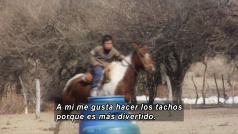 Still image from La Lleva - Sinsacate, Argentina, Let Yourself Live Life On A Farm (Spanish)