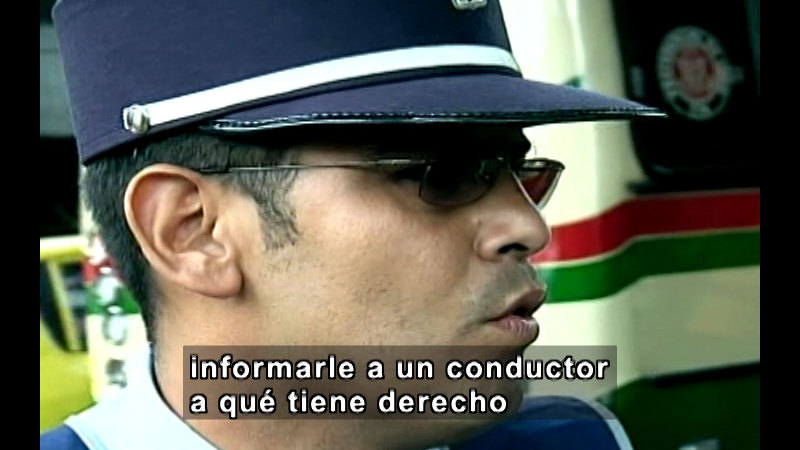 Still image from Vox Populi-Dignity (Spanish)