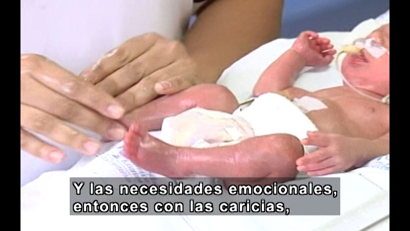 Still image from Vox Populi-Necessity (Spanish)