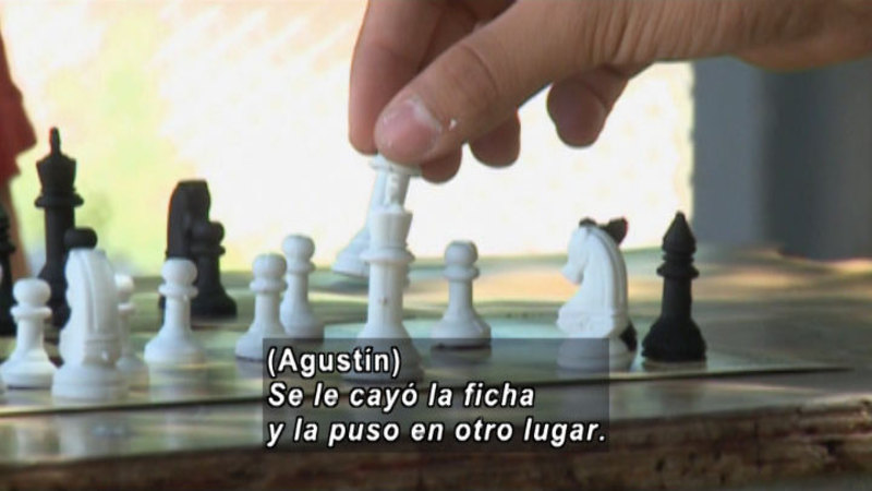 Still image from S.O.S. Interveners: Games (Spanish)