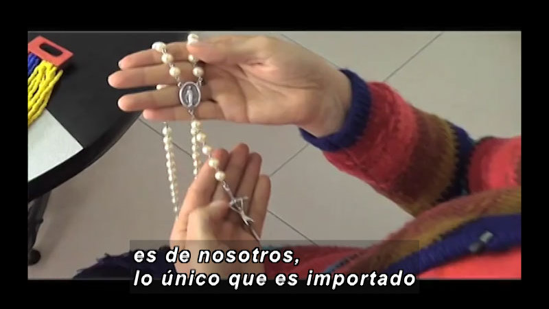 Still image from Science And Technology – Fashion And Technology (Spanish)